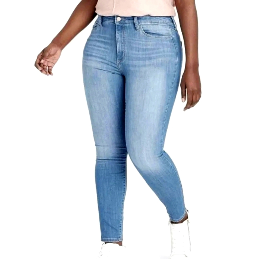 Universal thread high rise skinny jean